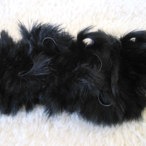 Fur Scarf /Neck Warmer  with Pom Poms - Picture 3 of 4